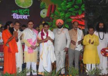 Governor Lt. Gen. Gurmit Singh (Retd) and Chief Minister Shri Pushkar Singh Dhami on the occasion of Herb Divas program organized at Patanjali Yogpeeth Haridwar.;?>