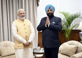 Governor paid a courtesy call on the Prime Minister, Shri Narendra Modi, in New Delhi.