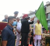 आईटीबीपी द्वारा आज़ादी के अमृत महोत्सव के अवसर पर आयोजित ‘‘वॉकथॉन’’ का फ़्लैग ऑफ करते हुए राज्यपाल।;?>