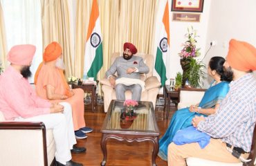 Sant Baba Shri Jodh Singh of Nirmal Ashram, Rishikesh met the Governor at Raj Bhavan on Friday.