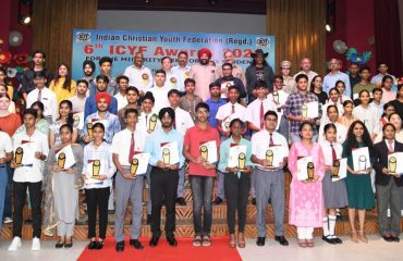 Governor Lt. General Gurmit Singh (Retd) with students on the occasion of a program organized by Indian Christian Youth Federation at St. Joseph's Academy.
