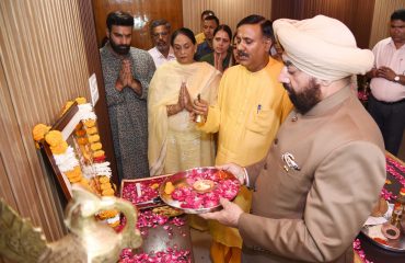 राज्यपाल ने आयुर्वेदिक पंचकर्मा केन्द्र का उद्धघाटन किया।