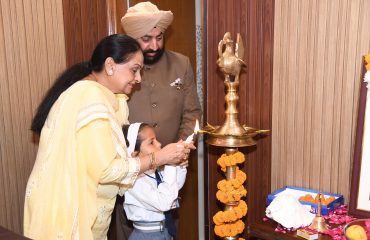 राज्यपाल ने राजभवन में आयुर्वेदिक पंचकर्मा केन्द्र का उद्धघाटन किया।