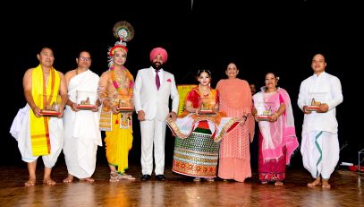 Governor Lt Gen Gurmit Singh (Retd) with the cast of SPIC MACAY at Raj Bhawan.