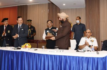 उत्तराखण्ड वार मेमोरियल ट्रस्ट द्वारा होटल में ‘‘भारत की रक्षा तैयारी’’ विषय पर आयोजित सेमिनार के अवसर पर राज्यपाल।
