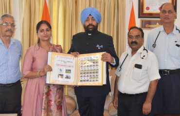Governor unveiling the public awareness campaign 