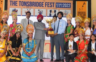 Governor Lt Gen Gurmit Singh (Retd) felicitating the students at the first 