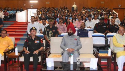Governor with office bearers of Indian Army's Garhwal Rifles Regimental Centre, NIEDO and Garhwali Indian Army IOCL Center of Excellence.