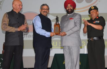 Governor with office bearers of Indian Army's Garhwal Rifles Regimental Centre, NIEDO and Garhwali Indian Army IOCL.