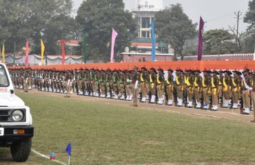 Governor taking salute after inspecting the rathik parade in the main program organized in Police Line.