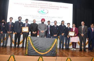 राज्यपाल नेयू0टी0यू) परिसर में दो दिवसीय सेमिनार का शुभारम्भ किया।