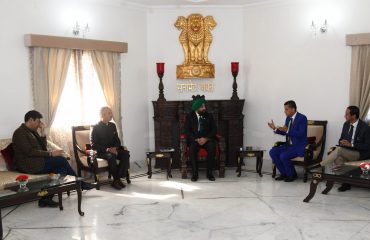 राज्यपाल से डॉ. लीलाधर भट्ट मेमोरियल कल्याण समिति के चेयरमैन श्री राज भट्ट व अन्य पदाधिकारियों ने मुलाकात की।