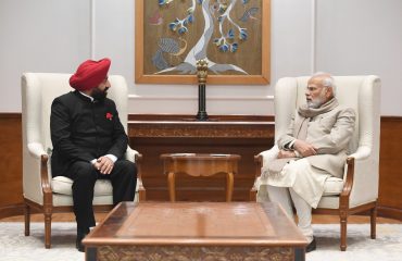 नई दिल्ली में माननीय प्रधानमंत्री श्री नरेंद्र मोदी से शिष्टाचार भेंट करते हुए राज्यपाल।