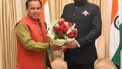 Cabinet Minister Dr. Dhan Singh Rawat meets Governor.