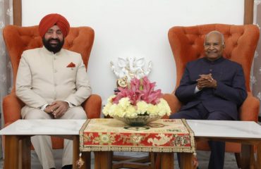Governor pays a courtesy call on the former President Shri Ram Nath Kovind in New Delhi.