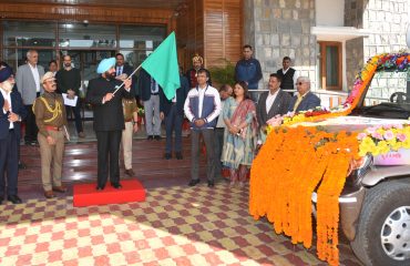 Governor flags off the special campaign vehicle for the three-day festival Vasantotsav-2023.