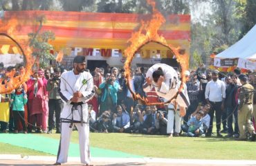 On the occasion of Vasantotsav-2023, programs were performed by Gorkha Rifles jawans, students of Dev Sanskriti Vishwavidyalaya, Haridwar and ITBP jawan.