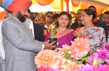 Governor and Chief Minister Pushkar Singh Dhami observing the flower exhibition on the occasion of Vasantotsav-2023 at Raj Bhawan.