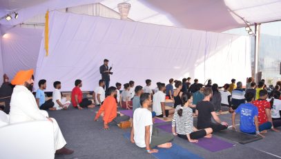 Governor enjoys a session at the seven-day 'International Yoga Festival' at Rishikesh.