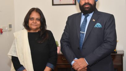 Regional Manager of National Institute of Entrepreneurship and Small Business Development Dr. Poonam Sinha pays a courtesy call on the Governor.