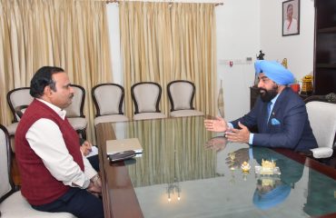 Dr. Harsh Vardhan, Regional Officer, Anthropological Survey of India, pays a courtesy call on the Governor.