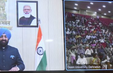 Governor virtually addressed the 18th conference of Uttar Pradesh-Uttarakhand Economic Association (UP-UEA) organized by Doon University from Raj Bhawan as chief guest.