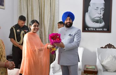 Sangi Patria, who secured 39th rank in UPSC Civil Services Examination, met the Governor.