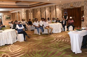 Governor meets with the office bearers of Hotel Association Ramnagar to discuss the challenges and problems faced by them in the field of tourism and hotel business.