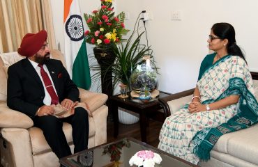 Union Minister of State for Commerce and Industry Smt. Anupriya Patel paid a courtesy call on the Governor at Raj Bhawan.