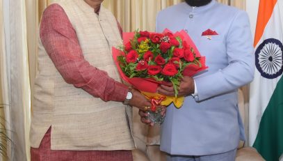 Cabinet Minister Shri Ganesh Joshi paid a courtesy call on Governor.