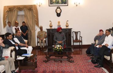 Governor Lt. Gen. Gurmeet Singh (Retd) during a meeting regarding the establishment of a Center of Excellence in Uttarakhand in collaboration with the Indo-Israeli Agri Project.