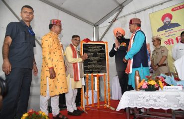 श्री शिवनाथ संस्कृत महाविद्यालय के नवनिर्मित छात्रावास भवन का लोकार्पण करते हुए राज्यपाल लेफ्टिनेंट जनरल गुरमीत सिंह (से नि)।
