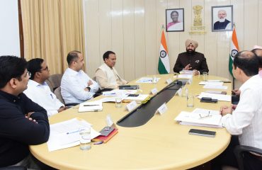 Governor Lt. Gen. Gurmit Singh (Retd) holds a meeting with Higher Education Minister Dr. Dhan Singh Rawat and higher officials of the government at Raj Bhawan regarding inclusion of Sanskrit education under Higher Education Department.