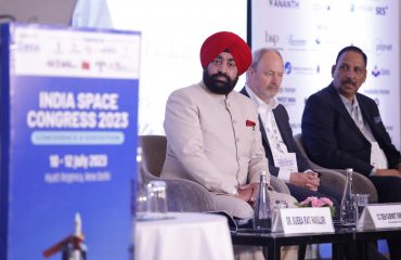 नई दिल्ली में इंडियन स्पेस काँग्रेस के कार्यक्रम में प्रतिभाग करते हुए राज्यपाल लेफ्टिनेंट जनरल गुरमीत सिंह (से नि)।