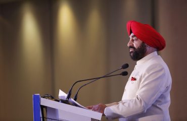 नई दिल्ली में इंडियन स्पेस काँग्रेस के कार्यक्रम को संबोधित करते हुए राज्यपाल लेफ्टिनेंट जनरल गुरमीत सिंह (से नि)।