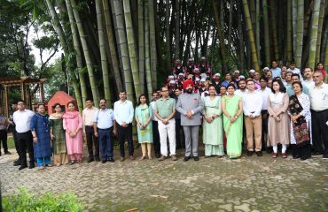 On the occasion of Harela festival, Governor Lieutenant General Gurmit Singh (Retd) with the officers and employees of Raj Bhawan.
