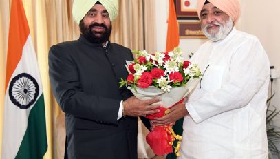 Hemkund Sahib Trust, Chairman Narendrajit Singh Bindra paying a courtesy call on the Governor.