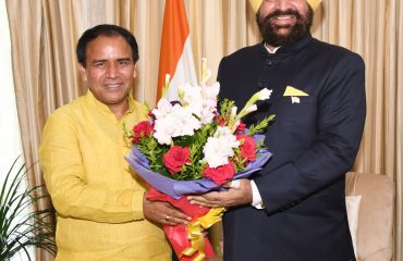 Cabinet Minister Dr. Dhan Singh Rawat pays courtesy call on Governor Lt. Gen. Gurmit Singh (Retd).