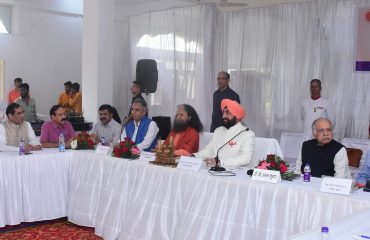 संकल्प फाउंडेशन के दो दिवसीय राष्ट्रीय सम्मेलन के प्रथम सत्र में प्रतिभाग करते हुए राज्यपाल लेफ्टिनेंट जनरल गुरमीत सिंह (से नि)।