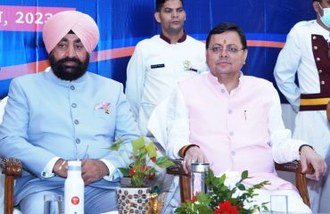 अमृत भारत रेलवे स्टेशन योजना के अंतर्गत रेलवे स्टेशनों के पुनर्विकास की आधारशिला रखे जाने के अवसर पर कार्यक्रम में राज्यपाल