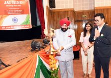 Governor Lt. Gen. Gurmit Singh (Retd) inaugurates the program “Jai Hind… Ek Fauji Aisa Bhi” by lighting the lamp at Raj Bhawan Auditorium.;?>