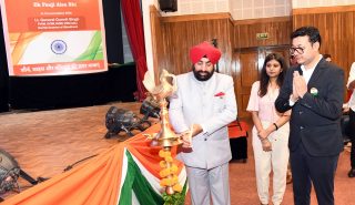 Governor Lt. Gen. Gurmit Singh (Retd) inaugurates the program “Jai Hind… Ek Fauji Aisa Bhi” by lighting the lamp at Raj Bhawan Auditorium.