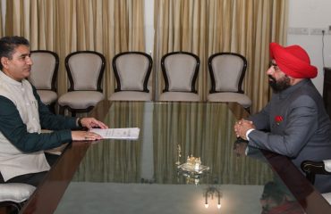 Secretary, Program Implementation Department, Deepak Kumar pays courtesy call on Governor Lt. Gen. Gurmit Singh (Retd).