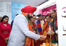 Governor Lt. Gen. Gurmit Singh (Retd) and First Lady Smt. Gurmeet Kaur inaugurate the newly constructed charitable multi-specialty hospital of Shree Shyam Sahara Kanika Foundation at Zirakpur, Mohali.;?>