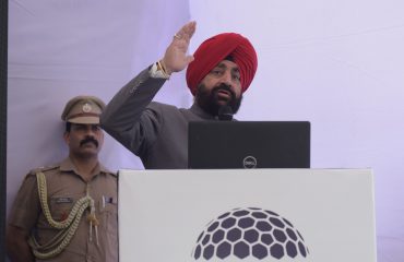 तेलंगाना, हैदराबाद में आयोजित कार्यक्रम को संबोधित करते हुए राज्यपाल लेफ्टिनेंट जनरल गुरमीत सिंह (से नि)।
