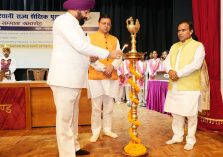 Governor Lt. Gen. Gurmit Singh (Retd) along with Chief Minister Pushkar Singh Dhami and Education Minister Dr. Dhan Singh Rawat inaugurate the 