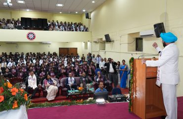 Governor Lt Gen Gurmit Singh (Retd) addresses the 10th convocation of ICFAI University, Dehradun.