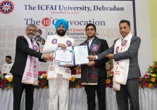 Governor Lt Gen Gurmit Singh (Retd) honours the best performing students.;?>