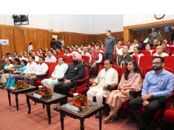 राष्ट्रपति श्रीमती द्रौपदी मुर्मु द्वारा ‘‘आयुष्मान भव’’ अभियान के वर्चुअली शुभारंभ कार्यक्रम में प्रतिभाग करते हुए राज्यपाल लेफ्टिनेंट जनरल गुरमीत सिंह (से नि)।