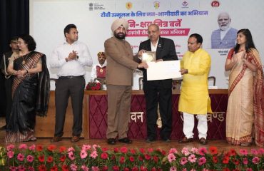 Governor Lt Ge Gurmit Singh (Retd) honours people who have done excellent work in a program organized at Raj Bhawan Auditorium.